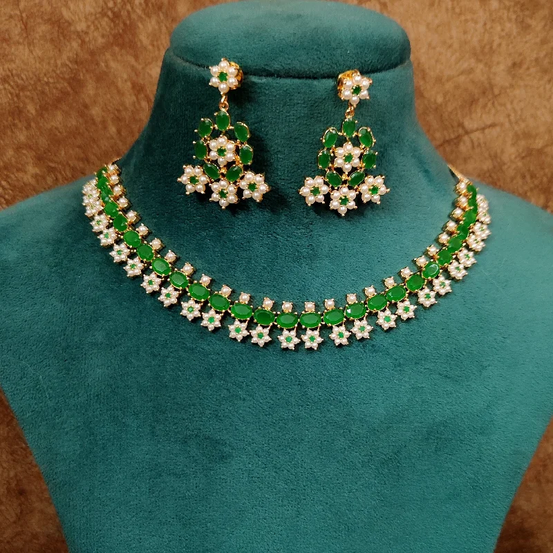 GREEN EMERALD & PEARL GOLD PLATED NECKLACE SET