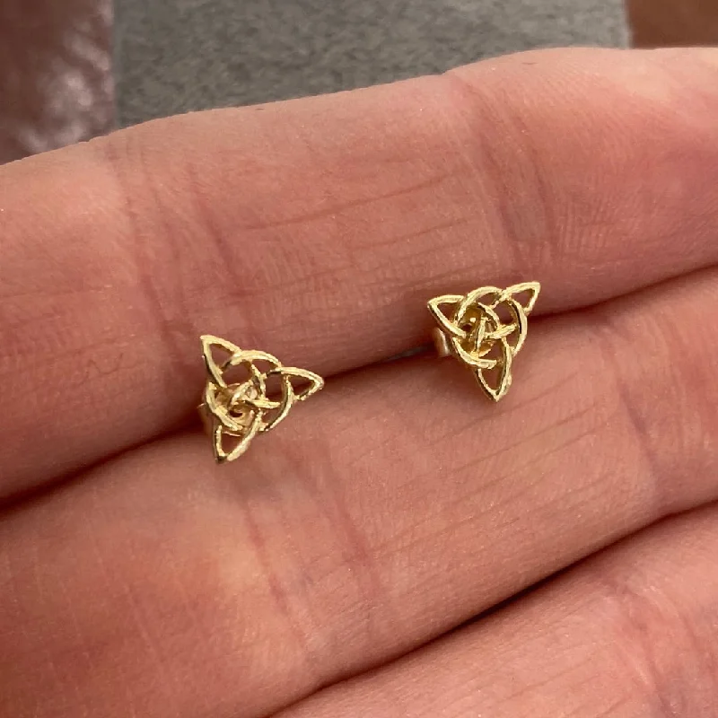 Celtic Design Stud Earrings 9ct Gold