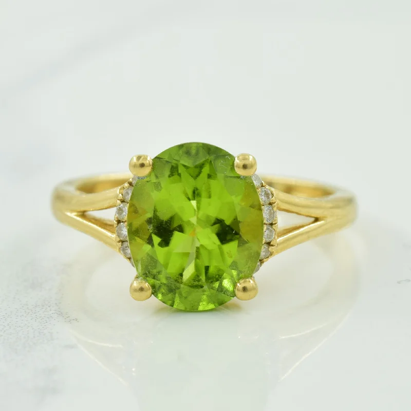 Peridot & Diamond Ring | 3.00ct, 0.06ctw | SZ 7 |