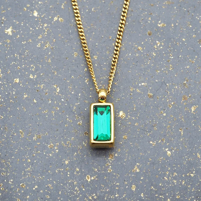 Dainty Gold and Emerald Green Necklace