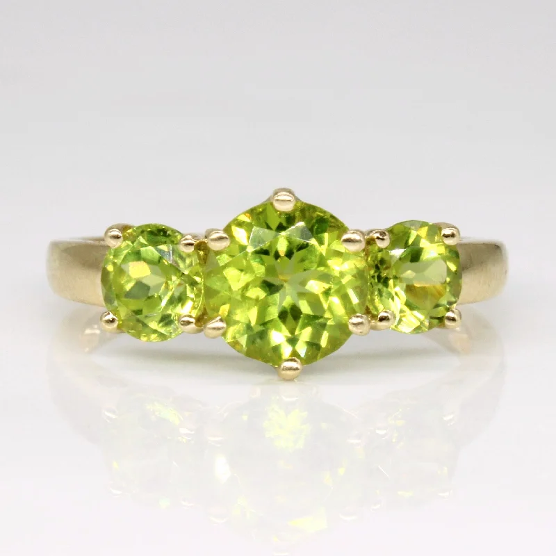 Peridot & Diamond Ring | 2.00ctw, 0.01ctw | SZ 7.75 |