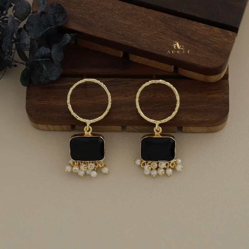 Textured Texa Hoop Glossy Pearl Earring