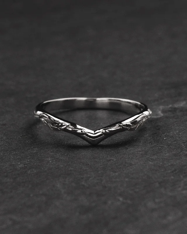 Stacking wedding band with leaves / Wisteria