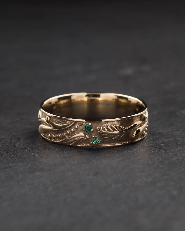 Fantasy inspired wedding band with emeralds / Callisto