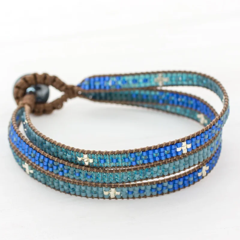 Blue Coast Glass Beaded Wristband Bracelet in Blue from Guatemala