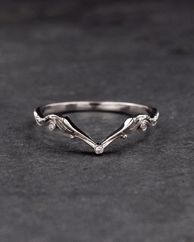 Chevron wedding band, stacking ring for Callisto