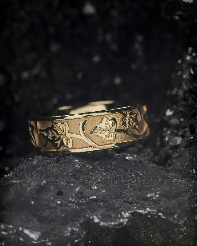 Gold leaf wedding band for man, ivy leaves ring, 6mm