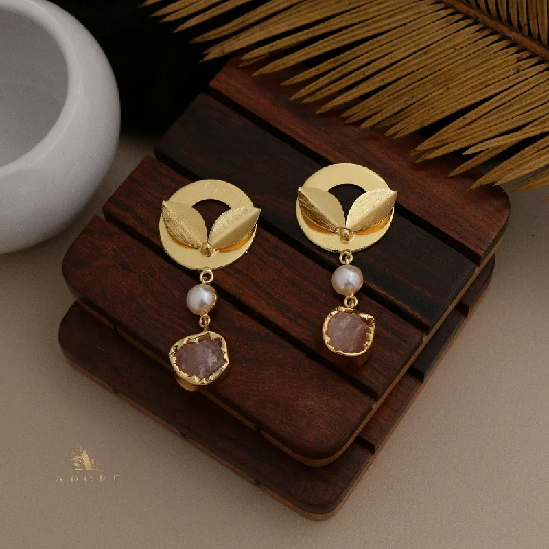 Walela Foldy Leaf Pearl Raw Stone Earring